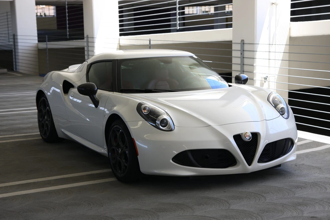 2015 Alfa Romeo 4C Coupe - Image 22 of 31