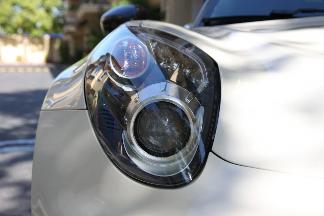 2015 Alfa Romeo 4C Coupe - Image 26 of 31