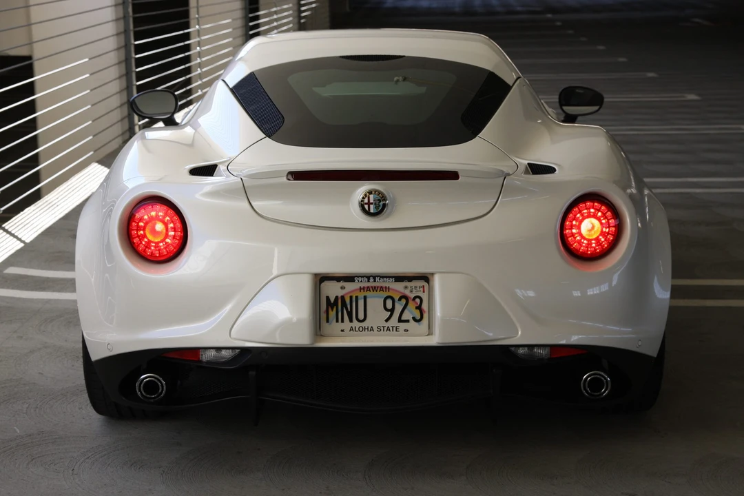 2015 Alfa Romeo 4C Coupe - Image 14 of 31