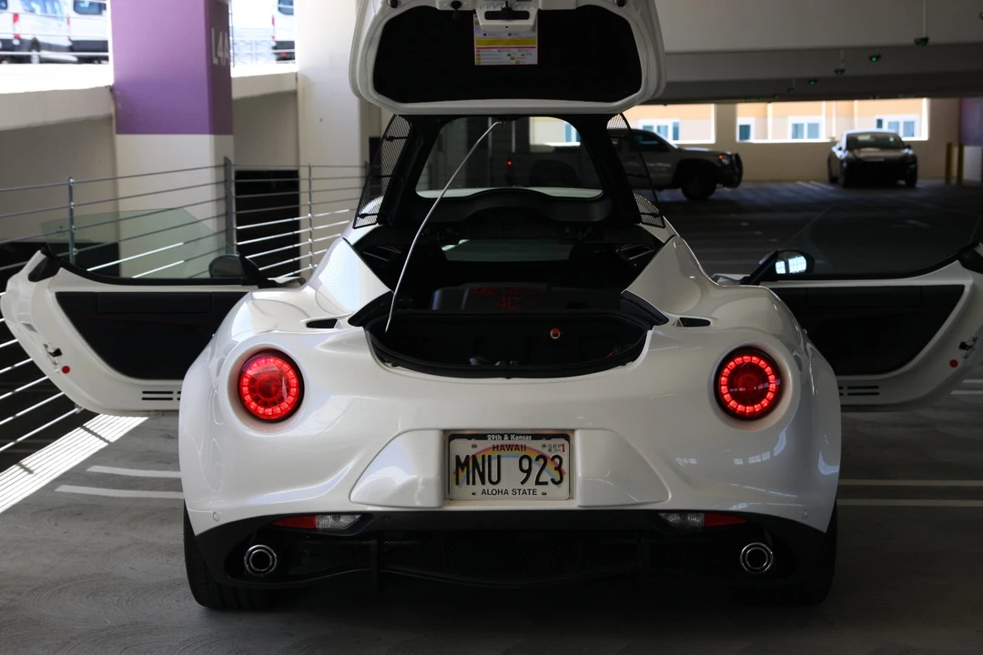 2015 Alfa Romeo 4C Coupe - Image 15 of 31