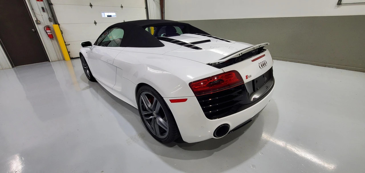 2015 Audi 42 R8 - Image 27 of 31