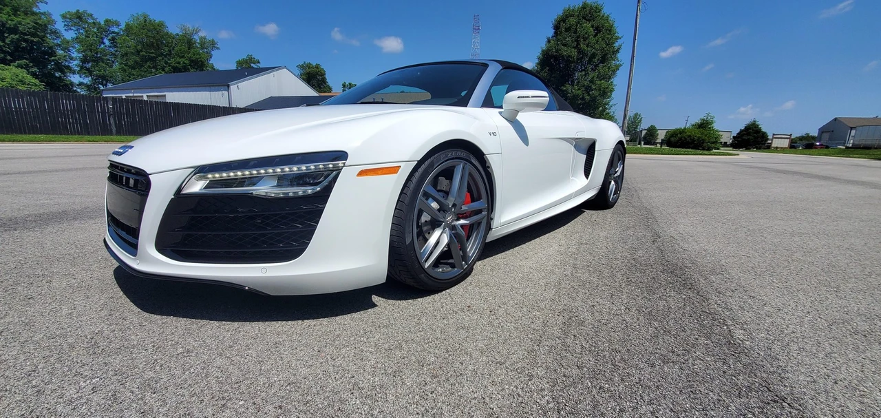 2015 Audi 42 R8 - Image 3 of 31
