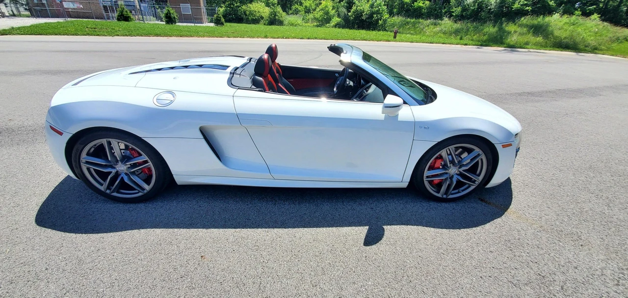 2015 Audi 42 R8 - Image 21 of 31