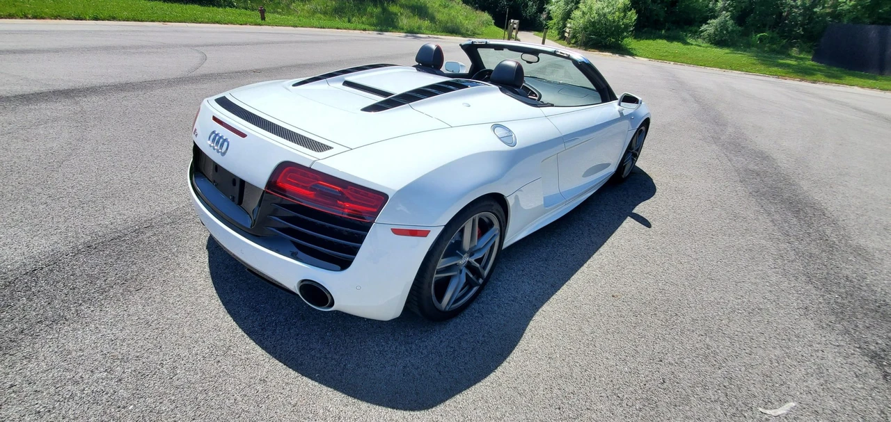2015 Audi 42 R8 - Image 20 of 31