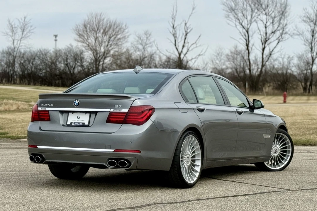 2015 BMW Alpina B7 - Image 2 of 7