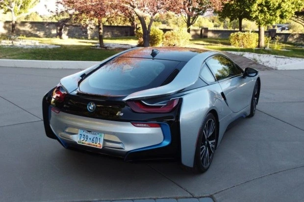 2015 BMW i8 - Image 2 of 6