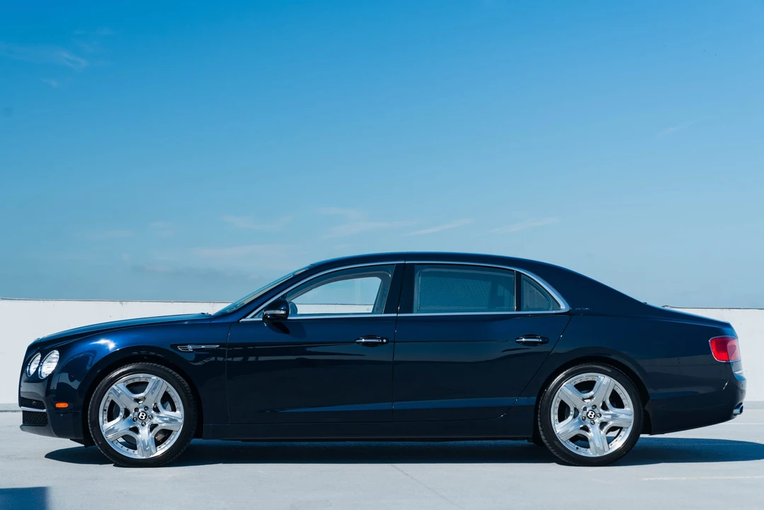 2015 Bentley Continental Flying Spur - Image 2 of 31