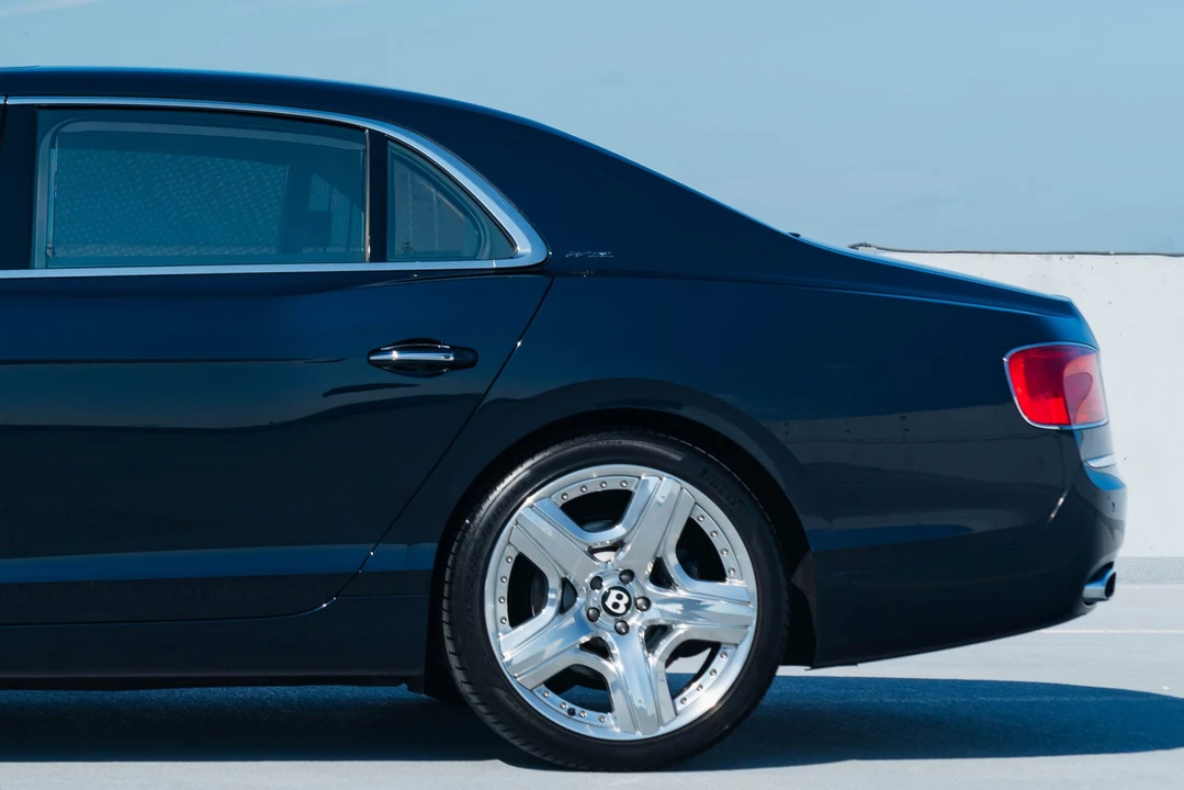 2015 Bentley Continental Flying Spur - Image 16 of 31