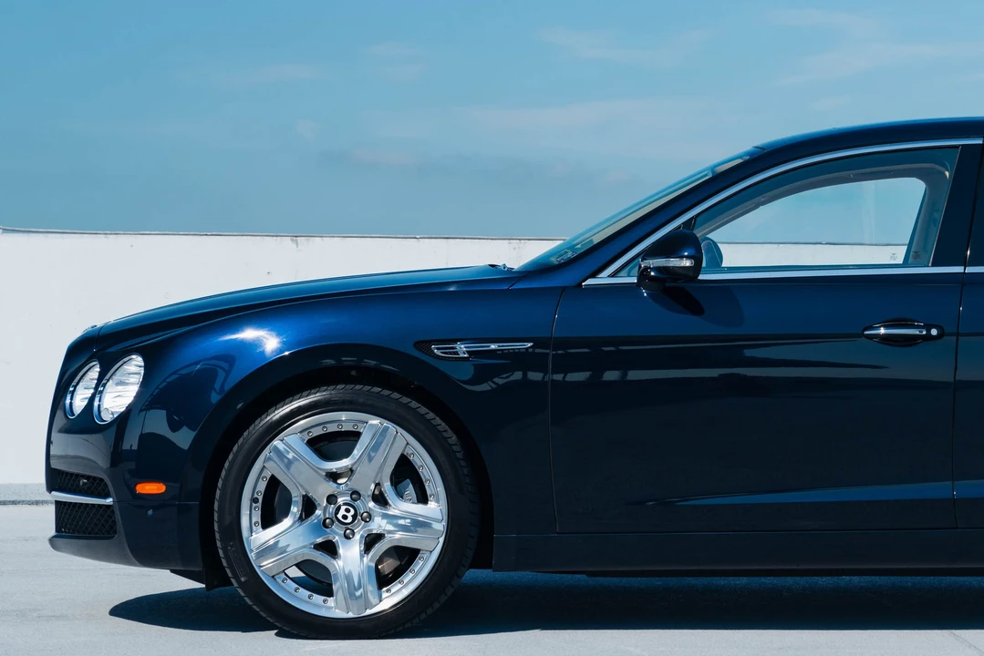 2015 Bentley Continental Flying Spur - Image 14 of 31