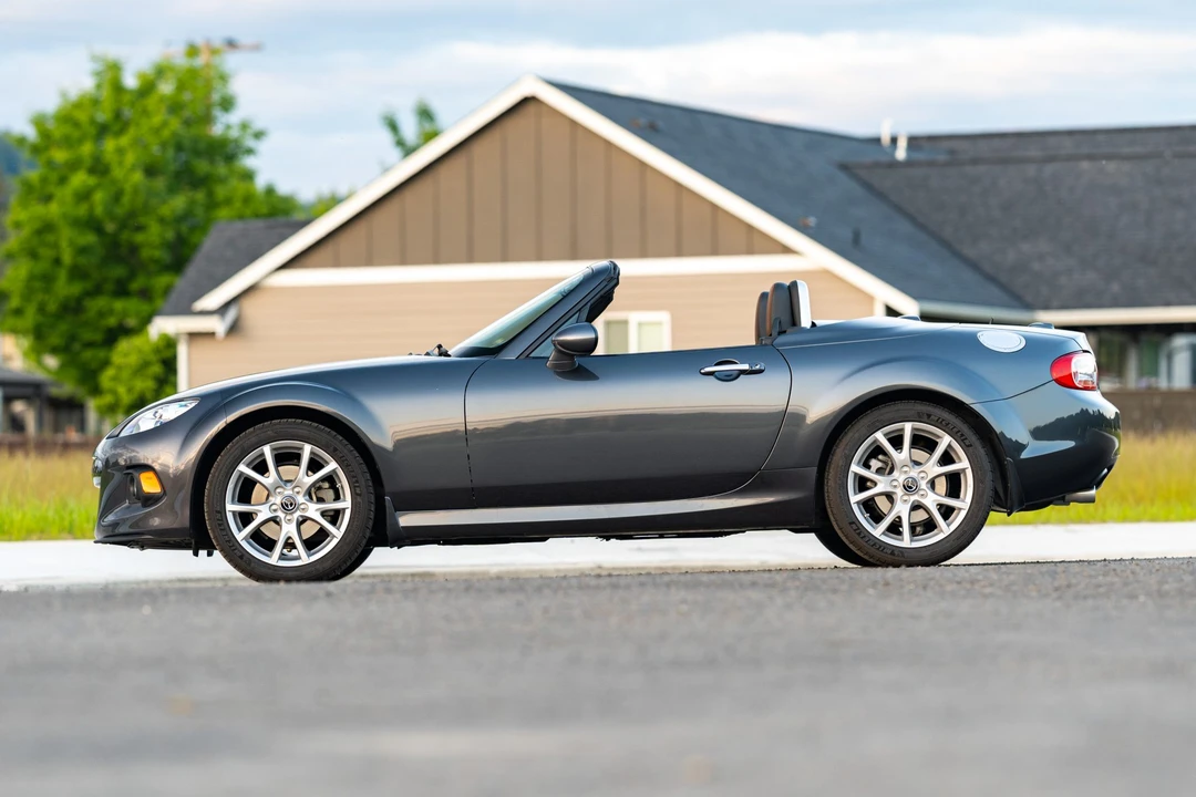 2015 Mazda NC MX-5 Miata - Image 2 of 31