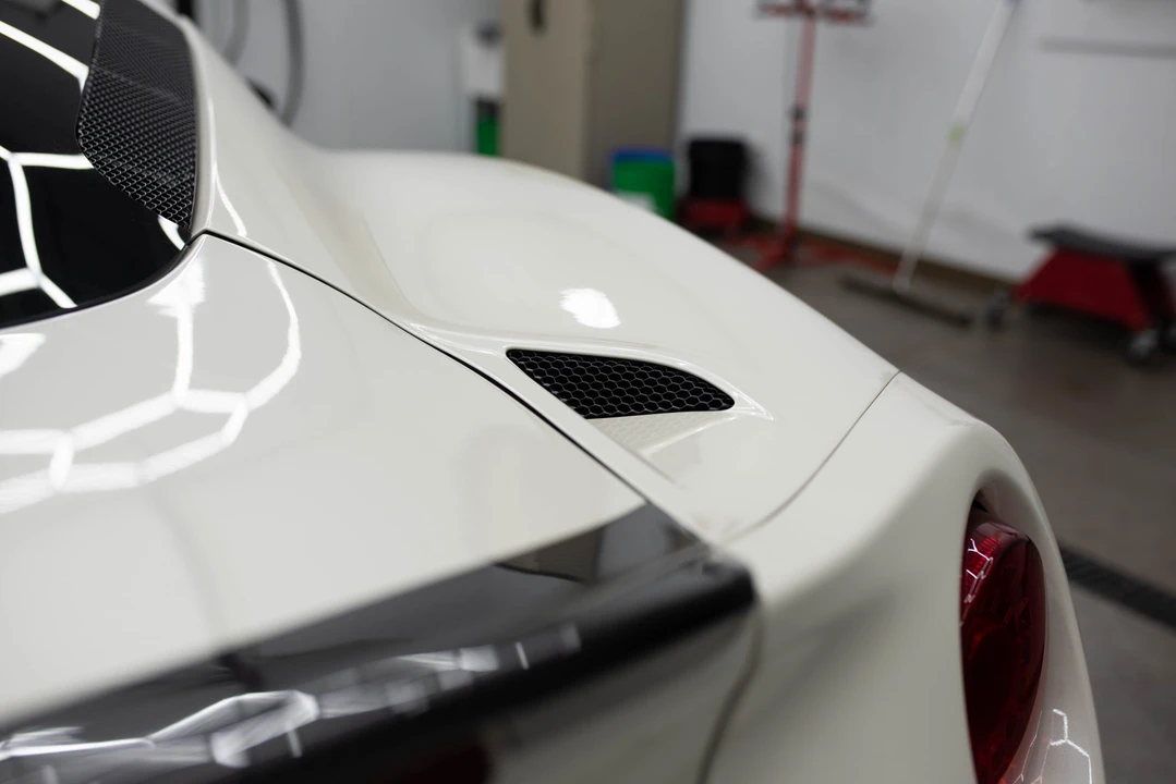 2016 Alfa Romeo 4C Coupe - Image 26 of 31