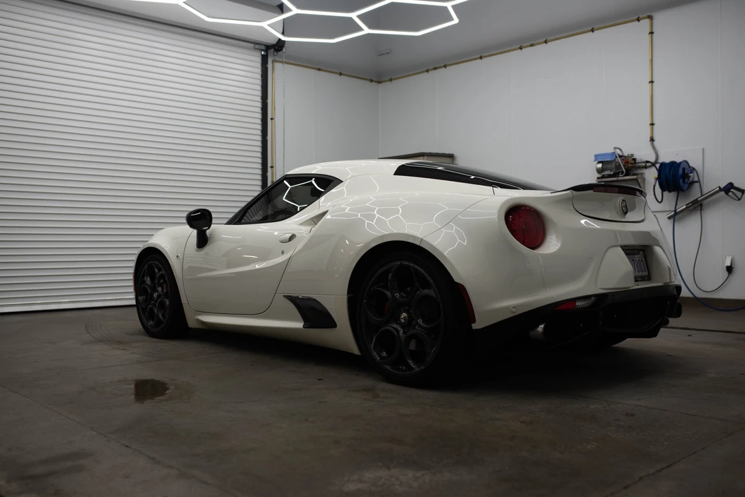 2016 Alfa Romeo 4C Coupe - Image 16 of 31