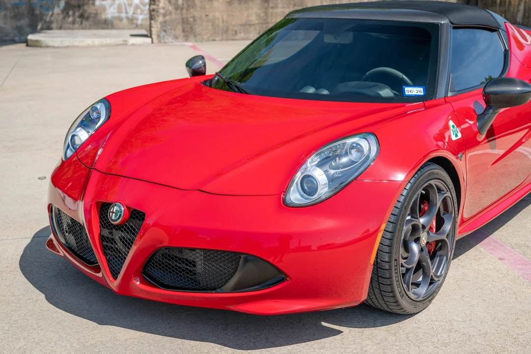 2016 Alfa Romeo 4C Spider - Image 22 of 31