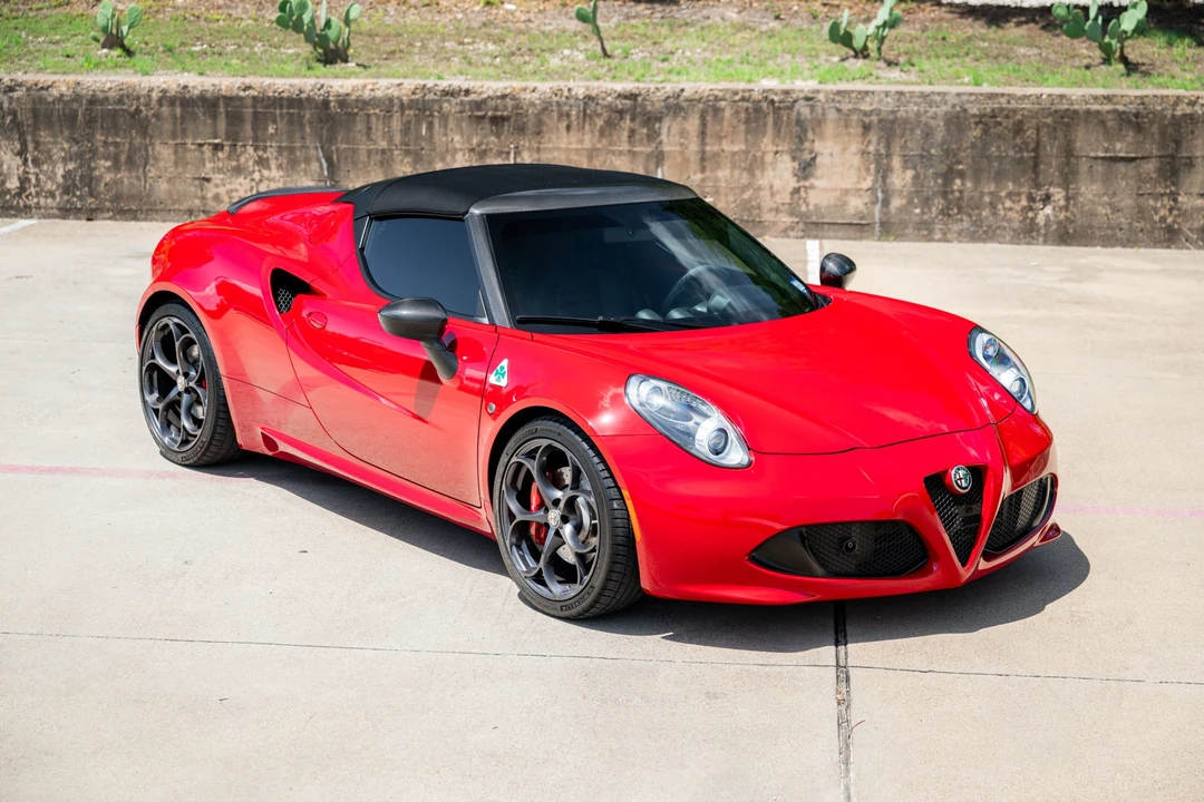 2016 Alfa Romeo 4C Spider - Image 12 of 31