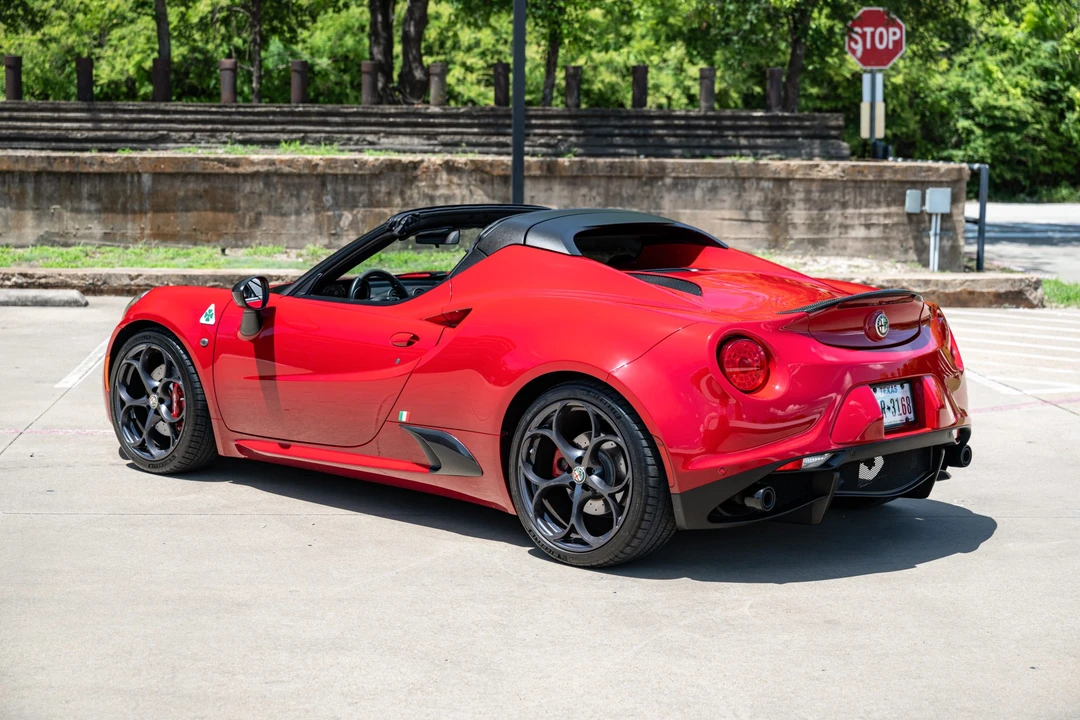 2016 Alfa Romeo 4C Spider - Image 9 of 31