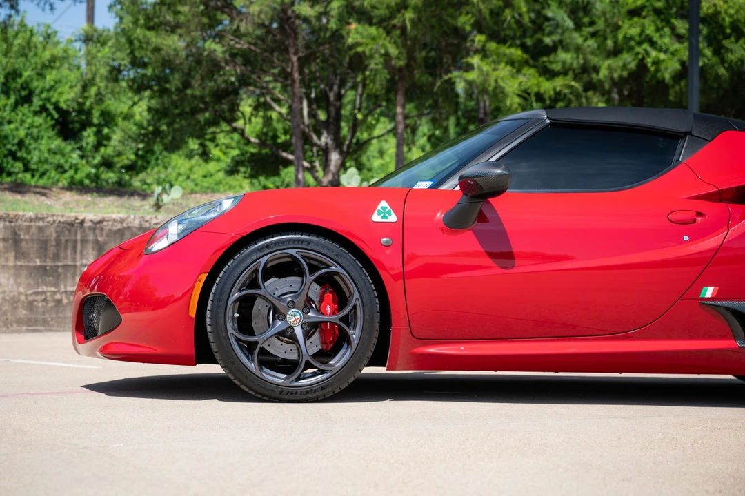 2016 Alfa Romeo 4C Spider - Image 18 of 31