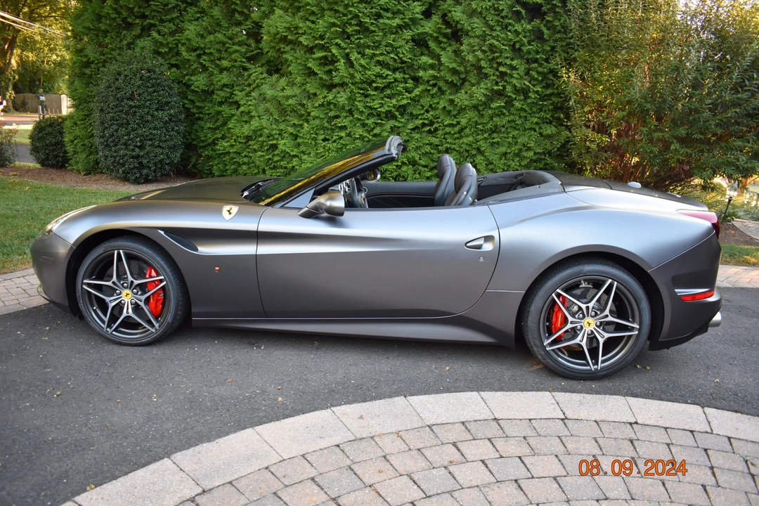 2016 Ferrari California T - Image 26 of 31