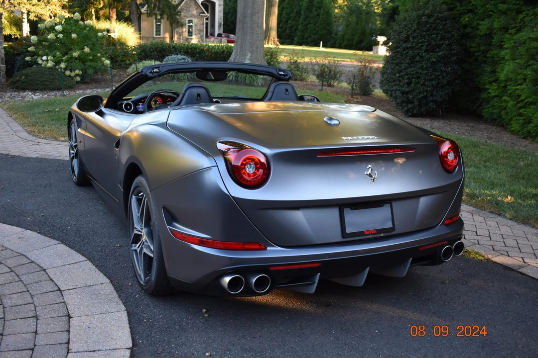 2016 Ferrari California T - Image 21 of 31