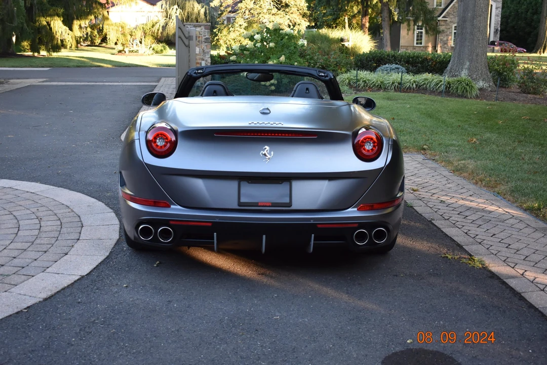 2016 Ferrari California T - Image 19 of 31