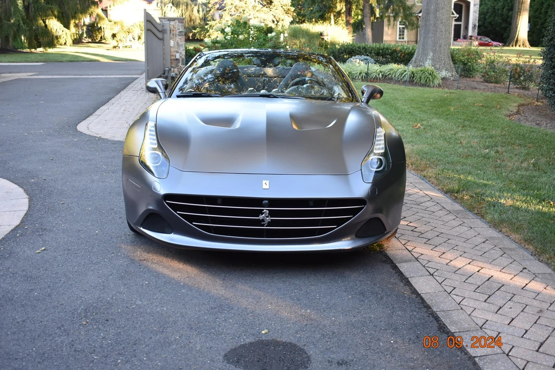 2016 Ferrari California T - Image 4 of 31