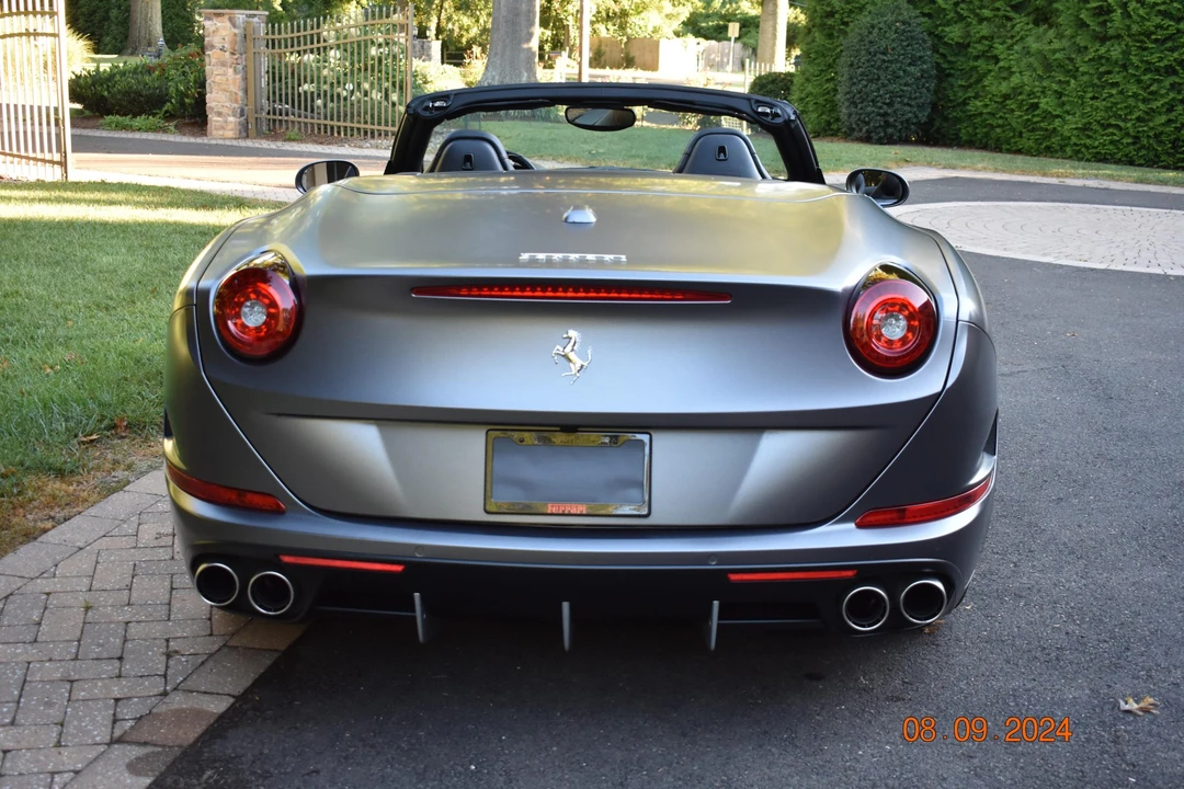2016 Ferrari California T - Image 15 of 31