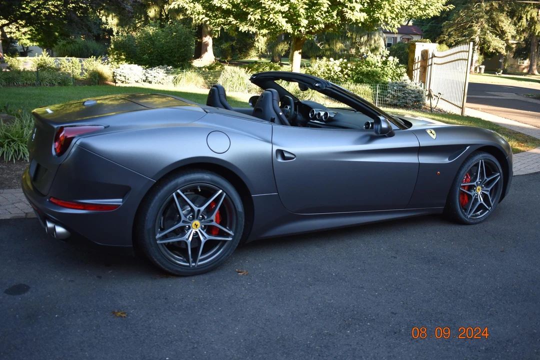 2016 Ferrari California T - Image 12 of 31