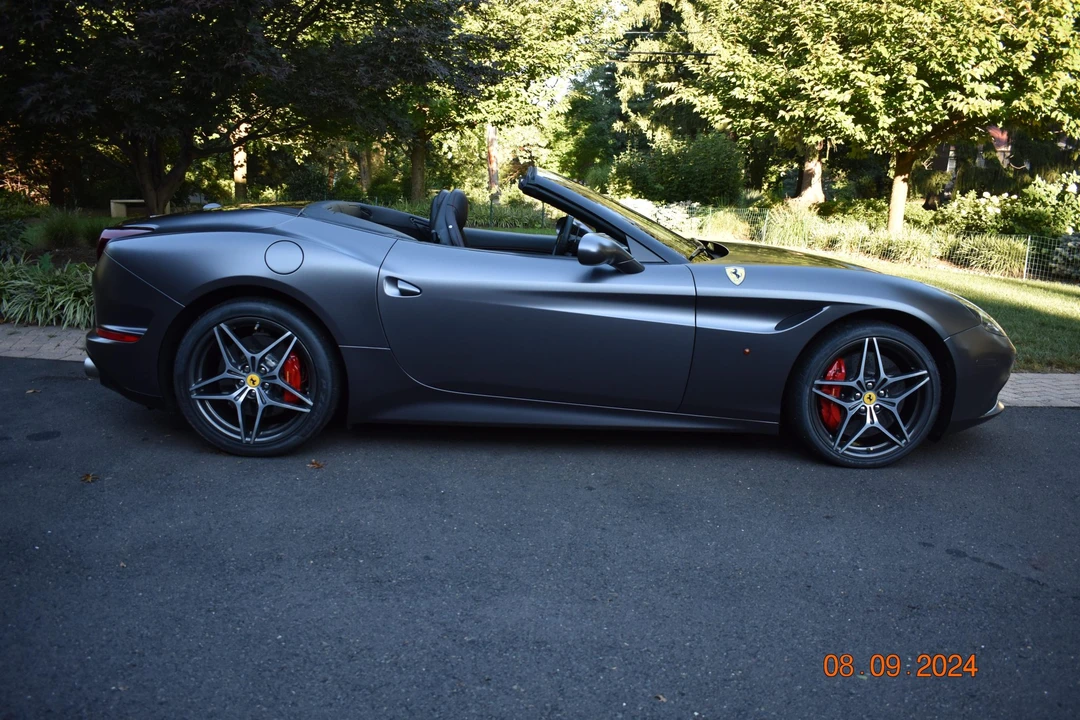 2016 Ferrari California T - Image 11 of 31