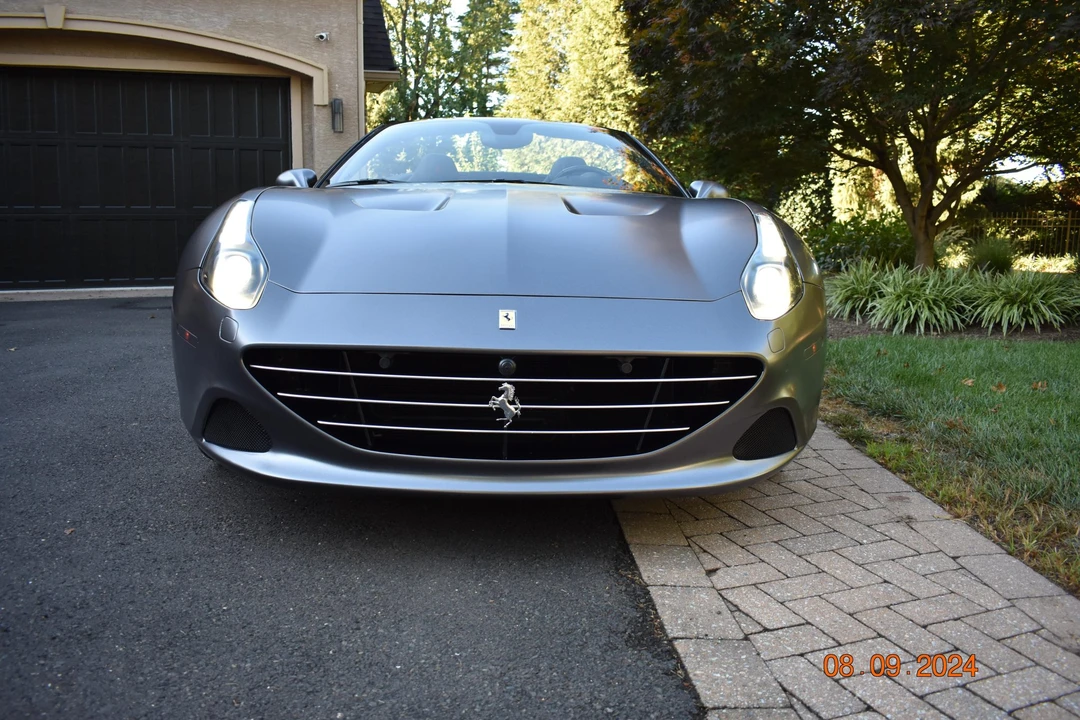2016 Ferrari California T - Image 5 of 31