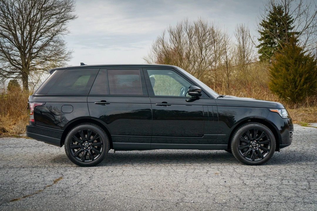 2016 Land Rover Range Rover L405 - Image 16 of 31