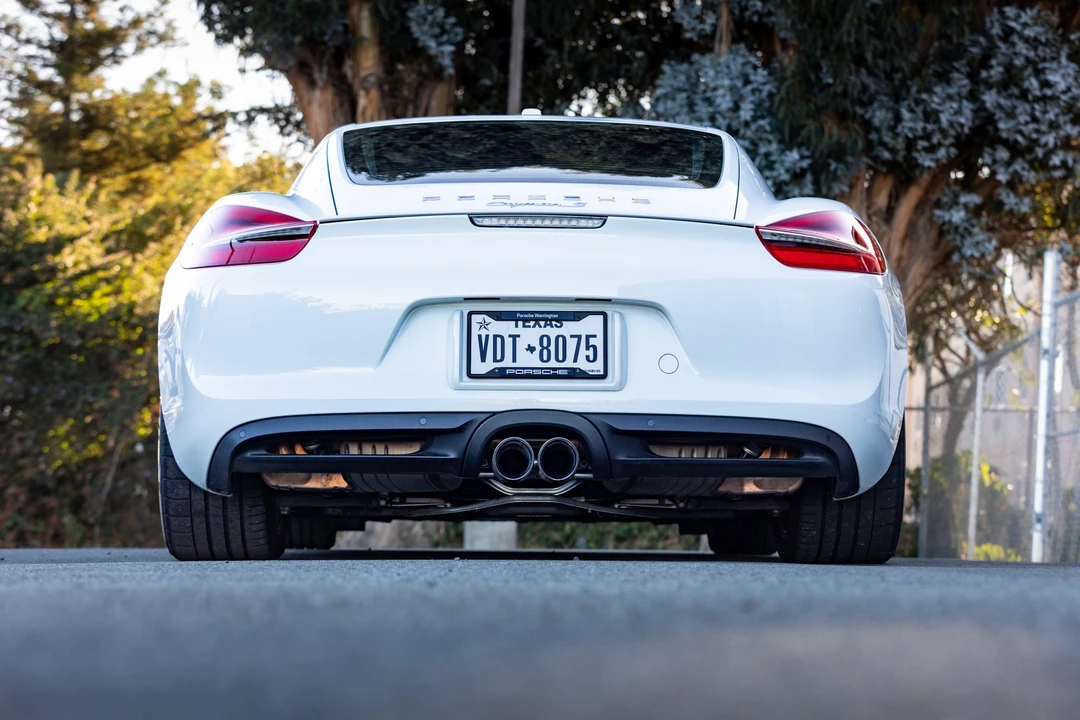 2016 Porsche 981 Cayman S - Image 19 of 31