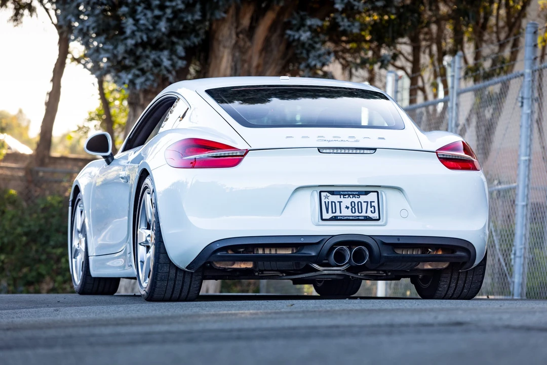 2016 Porsche 981 Cayman S - Image 22 of 31