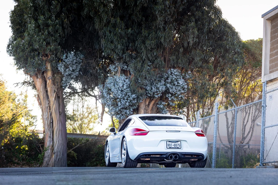 2016 Porsche 981 Cayman S - Image 23 of 31