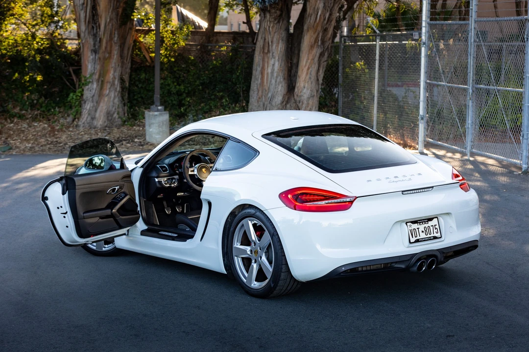 2016 Porsche 981 Cayman S - Image 25 of 31