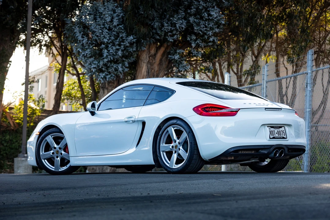 2016 Porsche 981 Cayman S - Image 28 of 31