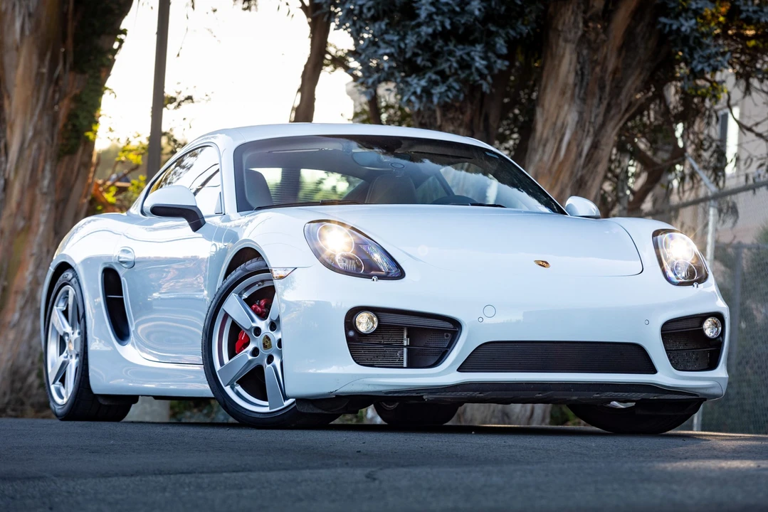 2016 Porsche 981 Cayman S - Image 8 of 31