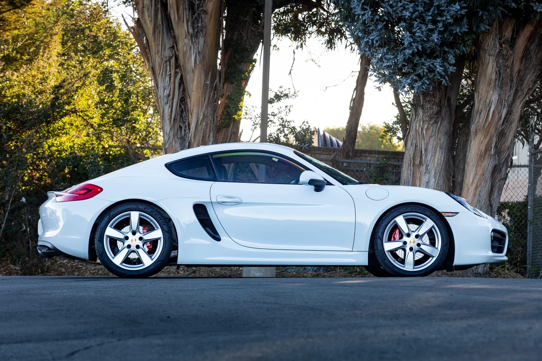 2016 Porsche 981 Cayman S - Image 12 of 31