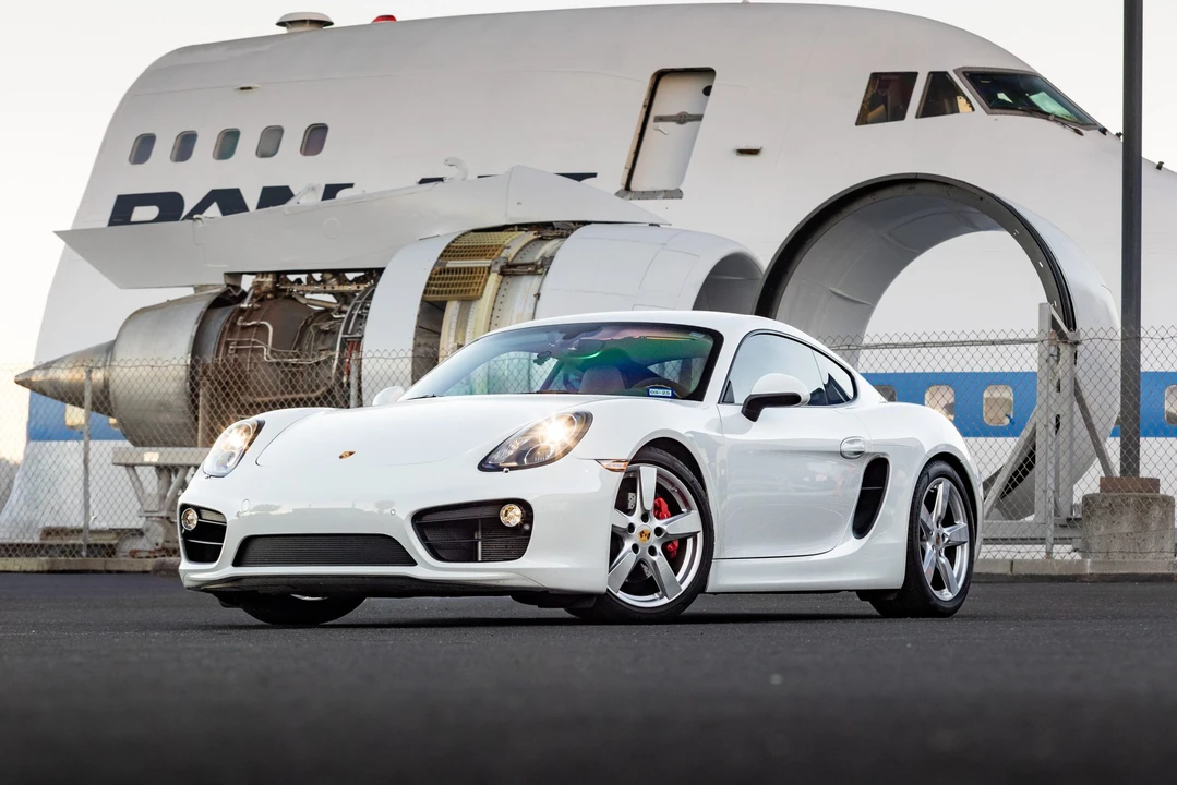 2016 Porsche 981 Cayman S - Image 3 of 31