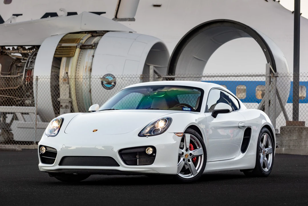 2016 Porsche 981 Cayman S - Image 5 of 31