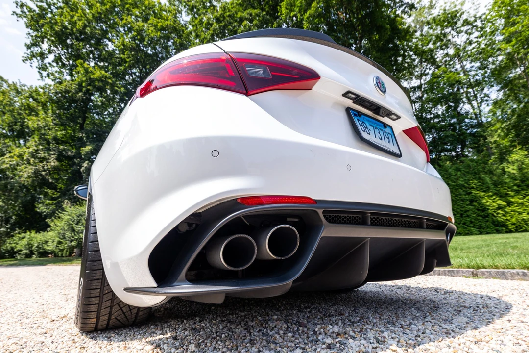 2017 Alfa Romeo Giulia Quadrifoglio - Image 31 of 31