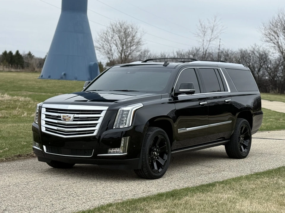 2017 Cadillac Escalade 4th Gen - Image 12 of 31
