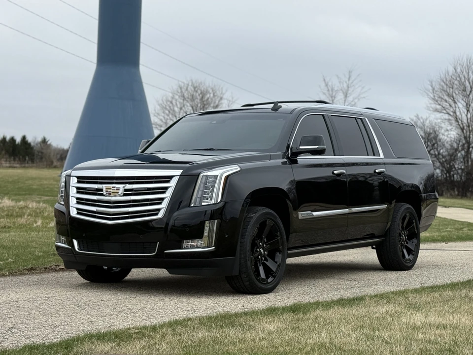 2017 Cadillac Escalade 4th Gen - Image 13 of 31