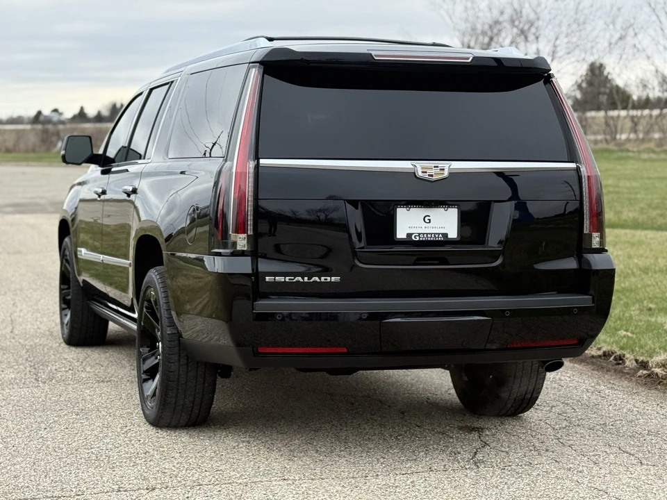 2017 Cadillac Escalade 4th Gen - Image 18 of 31
