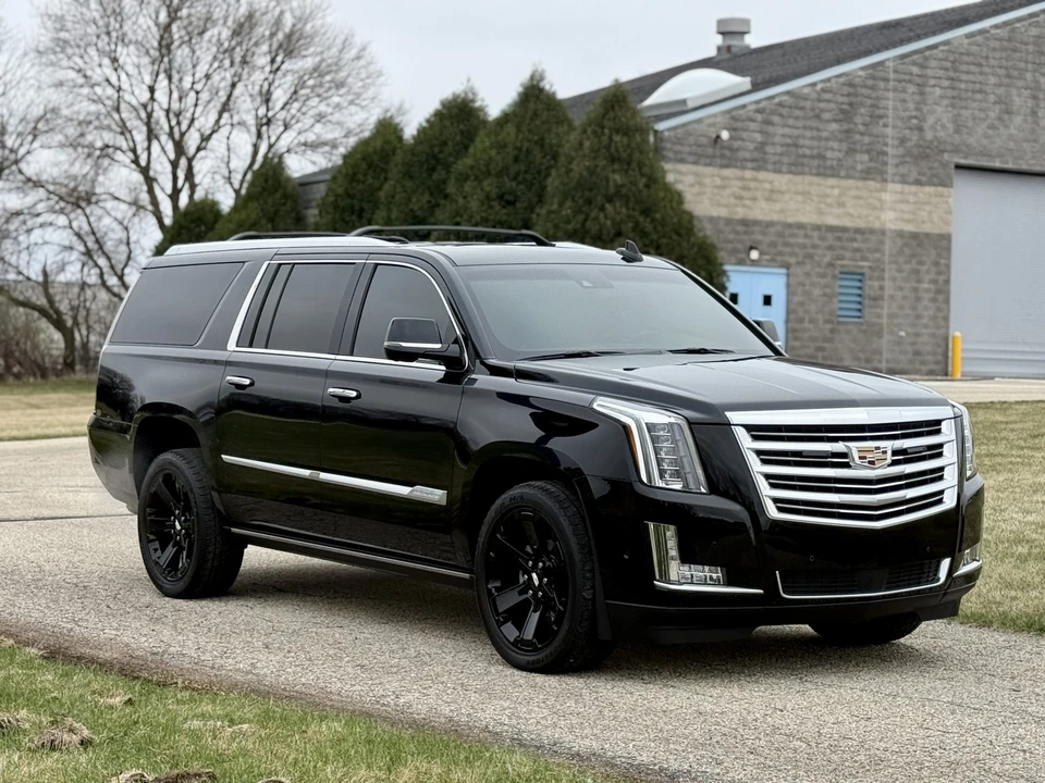2017 Cadillac Escalade 4th Gen - Image 21 of 31