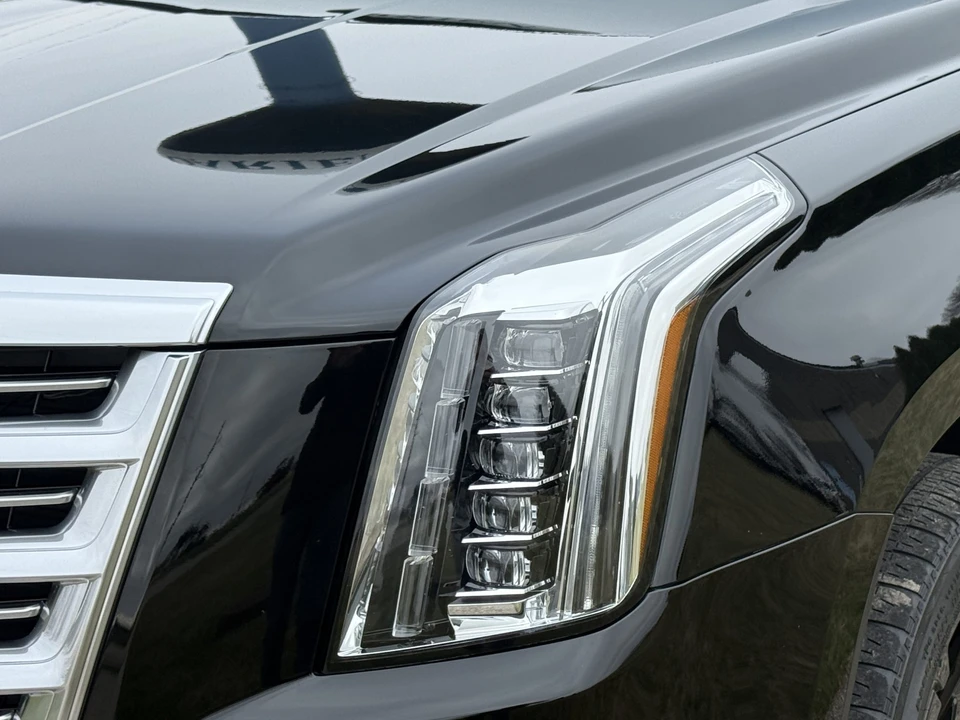 2017 Cadillac Escalade 4th Gen - Image 26 of 31