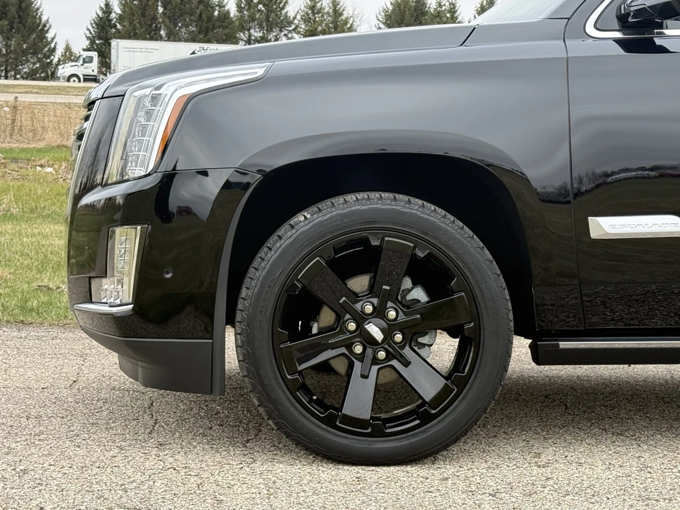 2017 Cadillac Escalade 4th Gen - Image 27 of 31