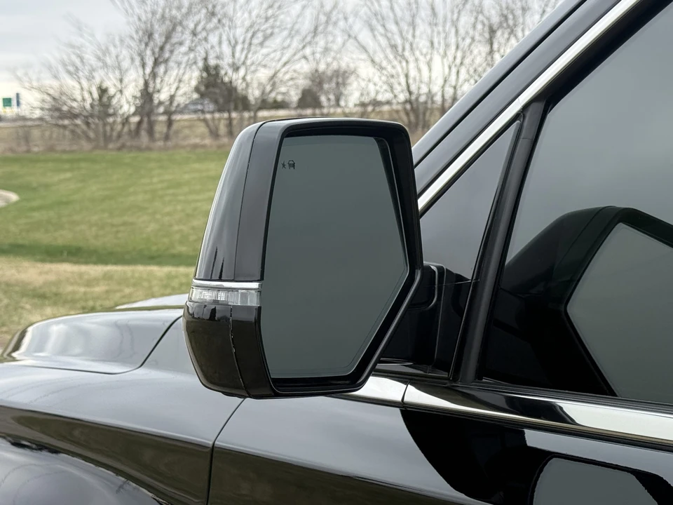 2017 Cadillac Escalade 4th Gen - Image 31 of 31