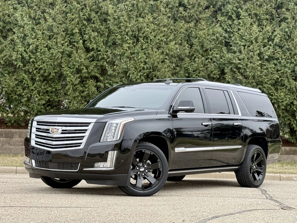 2017 Cadillac Escalade 4th Gen - Image 4 of 31