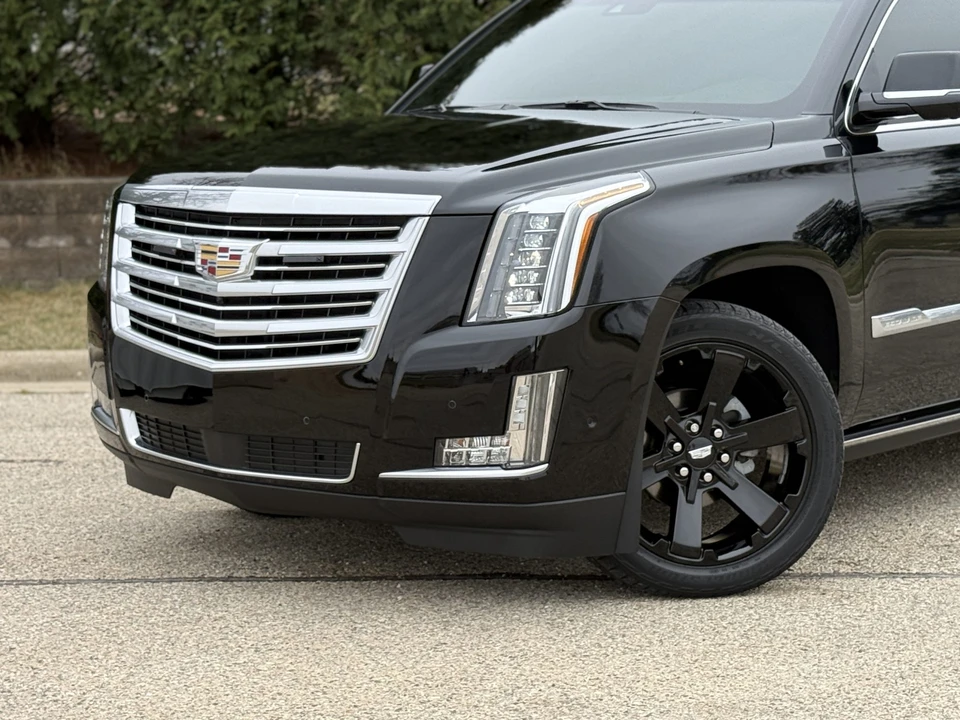 2017 Cadillac Escalade 4th Gen - Image 25 of 31