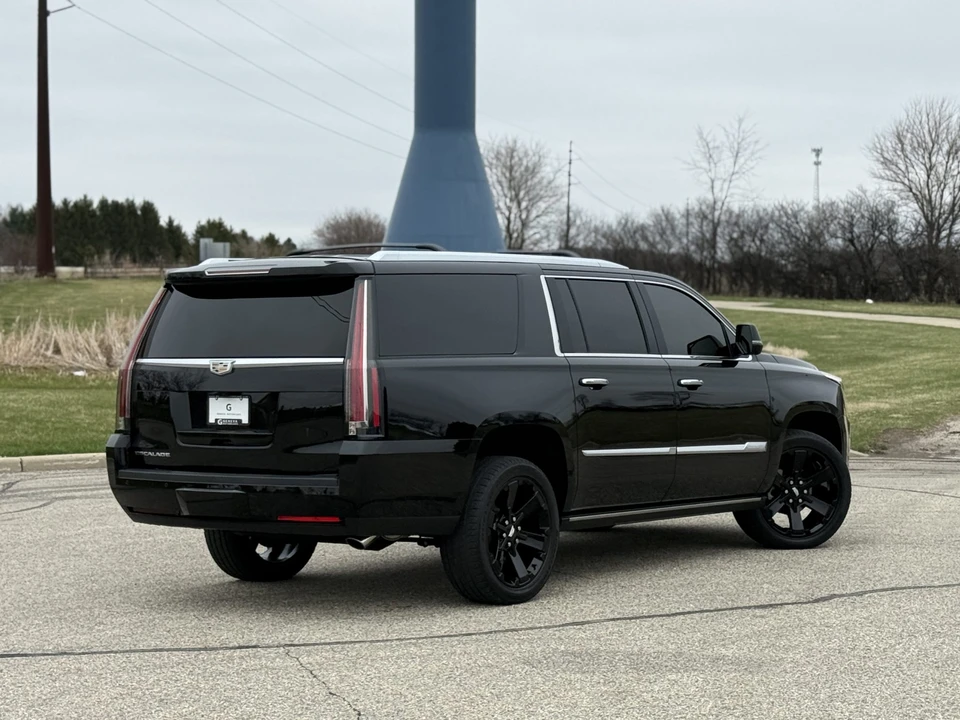 2017 Cadillac Escalade 4th Gen - Image 10 of 31
