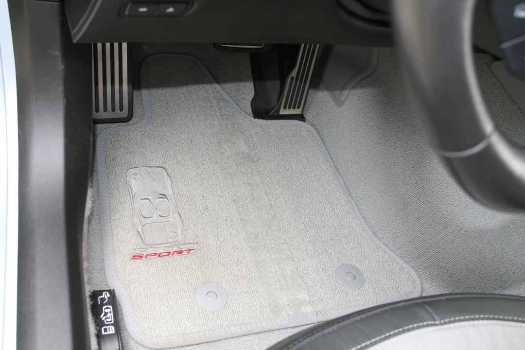 2017 Chevrolet Corvette C7 Grand Sport - Image 22 of 31